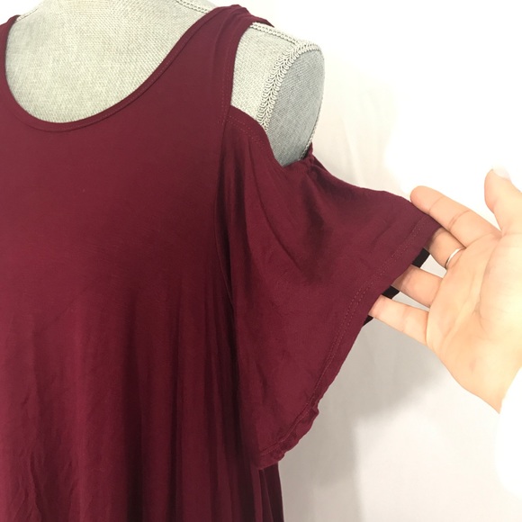 Open shoulder oversized dress - Picture 5 of 6